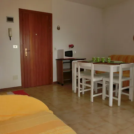 Embrace The Life In Our Functional 아파트 비비오네